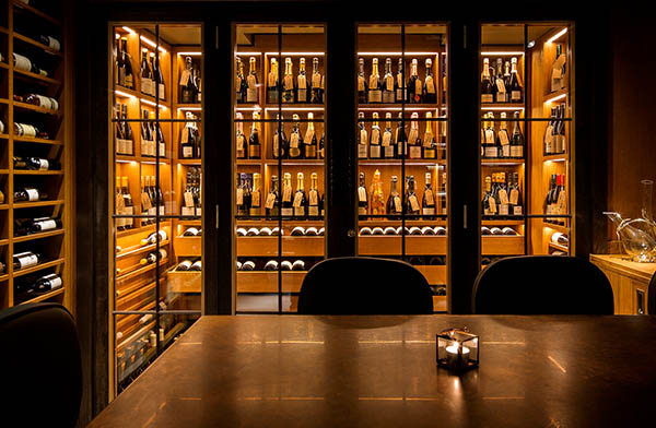 Une des meilleures caves à vin à Londres : The Black Book