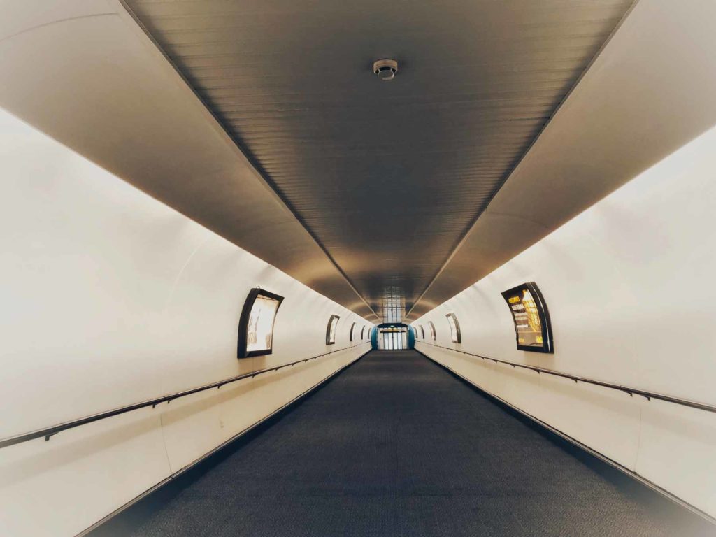 Tunnel terminal aéroport gatwick